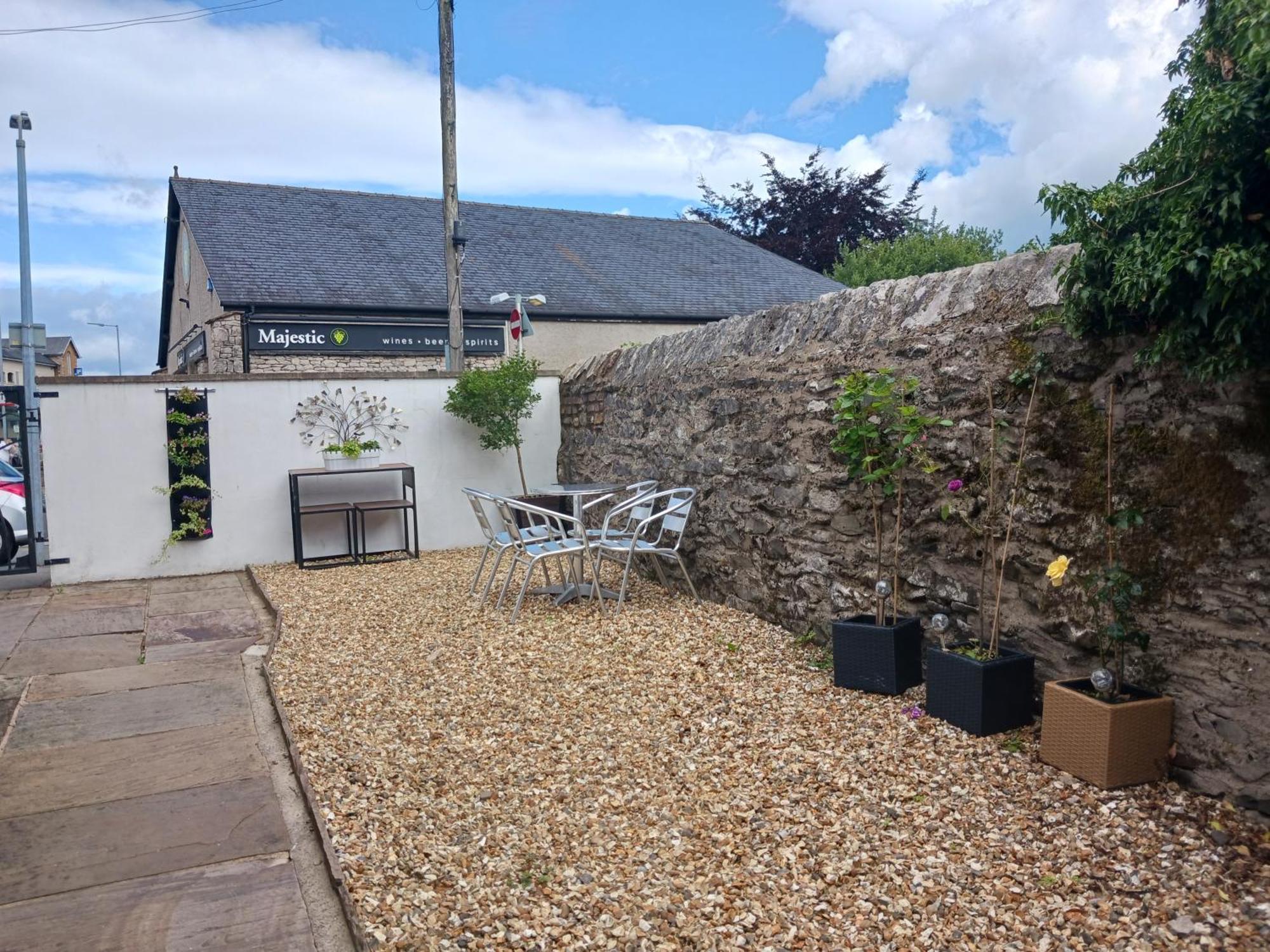 Arthurs Cottage -Charming Courtyard Cottage In The Heart Of Kendal, The Lake District Luaran gambar